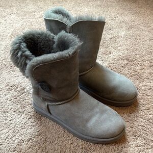Women’s Size 10 Grey Ugg Boots